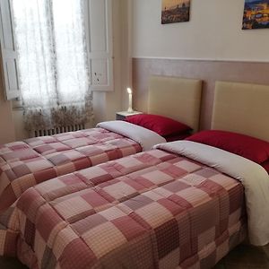 Kamer met Twee Aparte Bedden